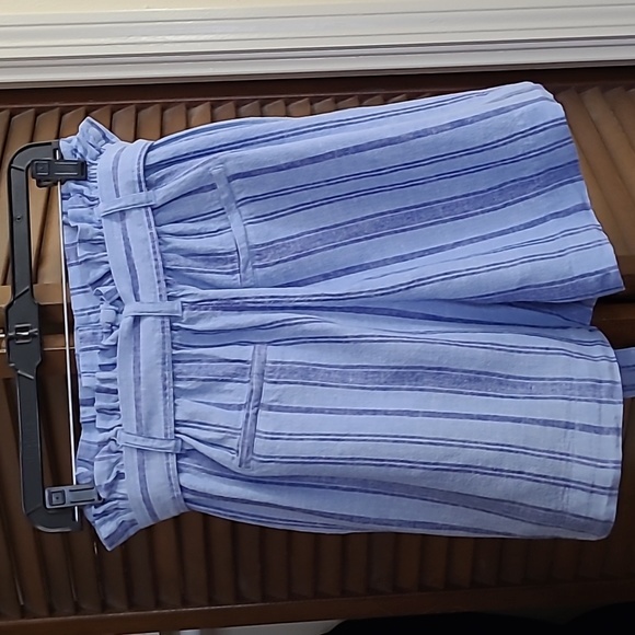 NWOT shorts free with $25 purchase - Picture 3 of 8